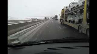 preview picture of video 'Accident sur l'autoroute est-ouest entre Constantine et Sétif a cause de la neige (2)'