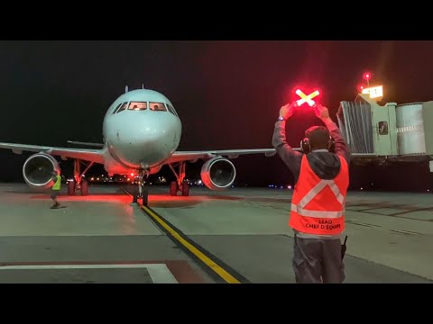 Marshalling Air Canada A320 in to Gate at YOW, Ottawa International Airport