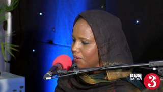 Aziza Brahim – Buscando la Paz