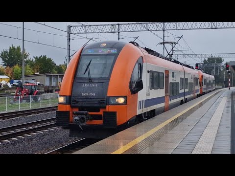 EN99-004+EN99-003 jako R KAROLINKA z Katowic, zatrzymuje się na stacji Rzeszów Zachodni 29.09.2022