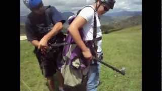 preview picture of video 'Volando en parapente part 1'