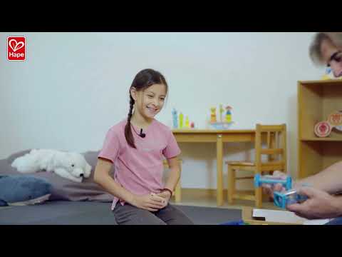 Unboxing an Quadrilla Marble Run toy with Hape's President Peter Handstein