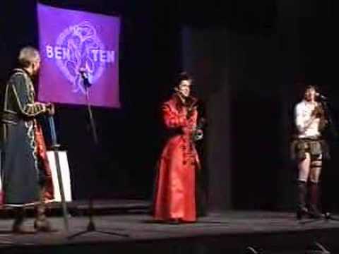 Stripper Vash @ Anime Central 2006 - #S15 Trigun DevilMayCry