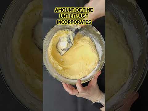 Lemon Buttercream #cake #buttercreamcake #buttercream #baking #cakefrosting #frosting