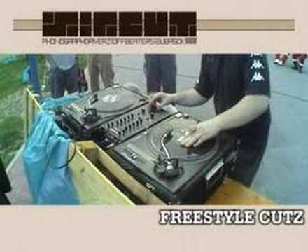 SIRCUT scratchpractice [2004] - freestyle scratching 01