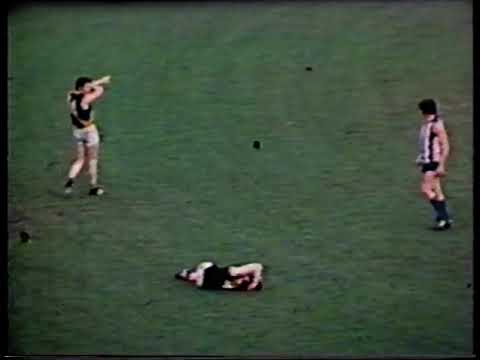 Colour Footage Royce Hart knocked down in 1974 Grand Final