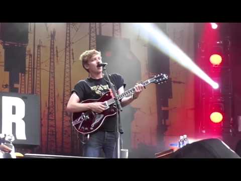 George Ezra - Stand By Your Gun // Live at Squamish Valley Music Festival 2015