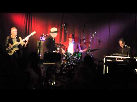 Dorothy Jane Gosper Band  - Deja vu - Live at The Manly Fig 2014/05/31
