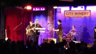 Pleasant Valley Sunday - Micky Dolenz