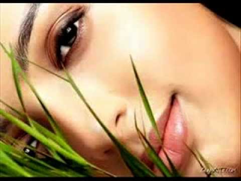 Sanda balanna bah mata obe muhuna(සඳ බලන්න බැහැ මට ඔබේ මුහුන මතක් වෙනවා)...Sanath Nandasiri