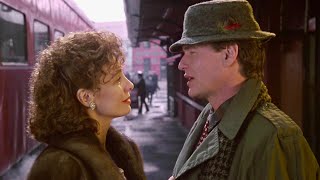 Official Trailer - LOVE AT LARGE (1990, Tom Berenger, Elizabeth Perkins, Alan Rudolph)