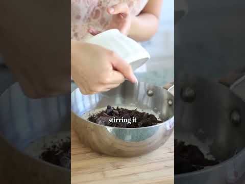 Easy Chocolate Fondue to IMPRESS your Party Guests!