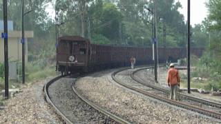 preview picture of video 'IRFCA - KANPUR (CNB) WAG-7 #27484 WITH BOXN-HS RAKES IN TOW!!!'