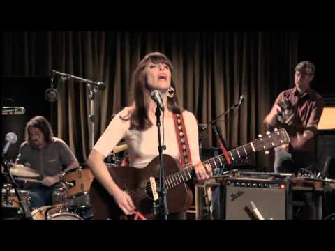 Videoclip de Undiscovered First — Feist