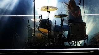 Johnossi pre-release new single Weak Spot live 2016 Gröna Lund