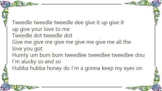 Wanda Jackson - Tweedle Dee Lyrics