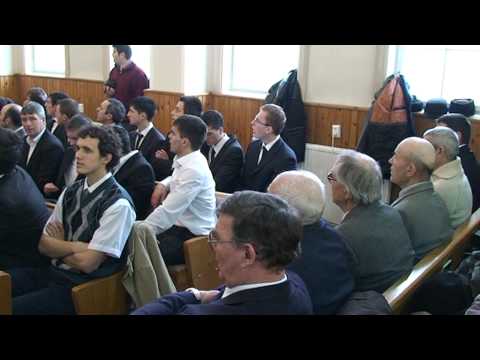 IN MIJLOCUL LAUDELOR  -  CINTARE