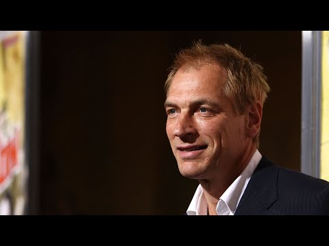 Überreste gefunden: Vermisster Julian Sands für tot erklärt!