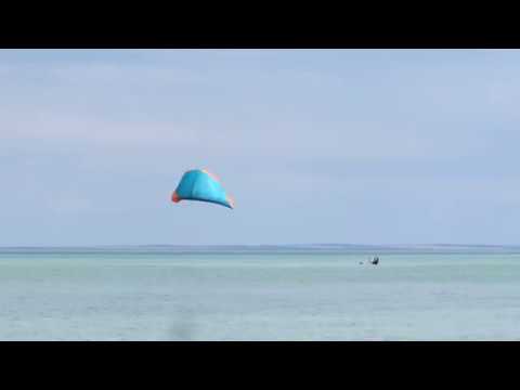 Kitesurfing Reverse Launching - Reverse launching the 17m Airush Ultra V2 in 5 knots