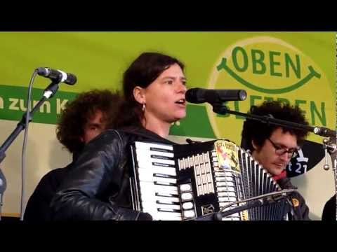 Eva Graeter singt Hildegard Knef: "In dieser Stadt" - 120. Montagsdemo gegen S21