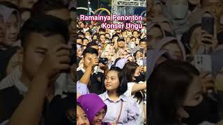 Download lagu Ramainya Penonton Konser Ungu mp3
