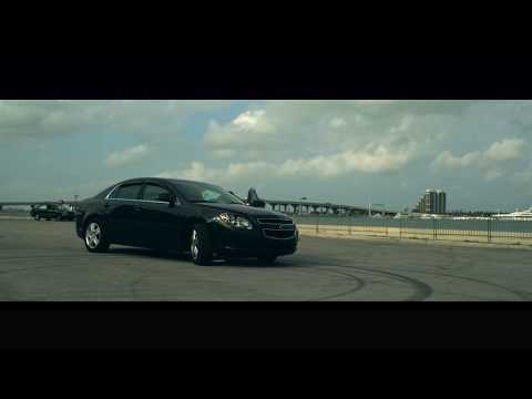 ShaqnLivin - Blue Hunnids Ft. Zoey Dollaz