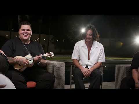 TIAGO IORC and Grupo Menos é Mais