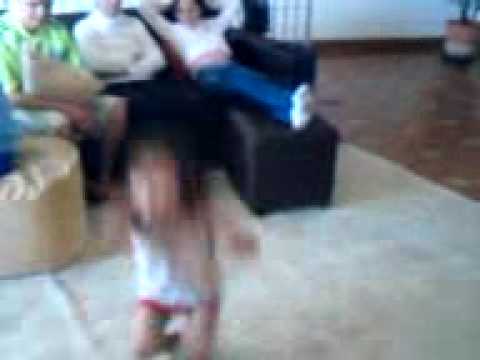 Jeny dançando Aquecimento Frevo do Funk