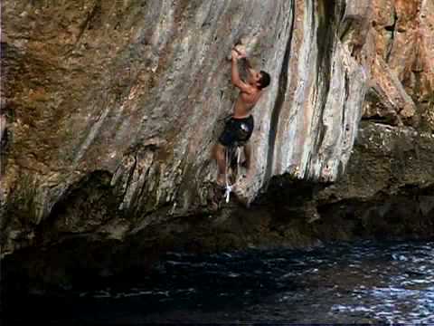 Chris Sharma: Deep Water Solo