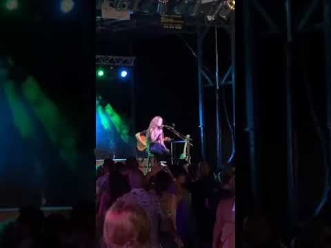 Casey Bishop performs House of The Rising Sun LIVE at her first concert in Ft. Myers, FL