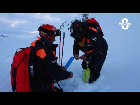 Déclenchements préventifs d'avalanches à Valloire