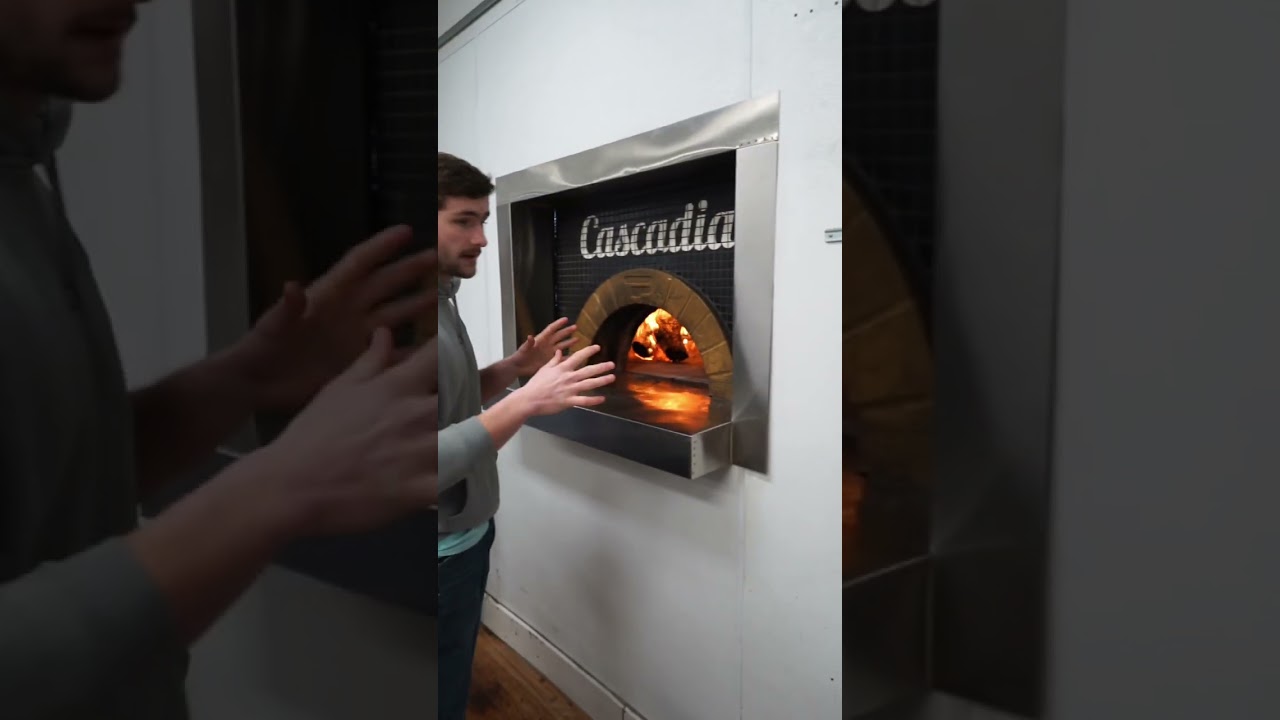 Inside our Pizzeria! 🔥🤤 #shortvideo #pizza #restaurant #tour #totalgaming
