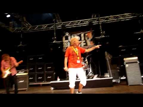 Powerplay & Bert Heerink   1  Burning Heart @ Lust For Live 2011