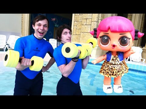 Игры трансформеры и куклы LOL — Видео в аквапарке — Акватим