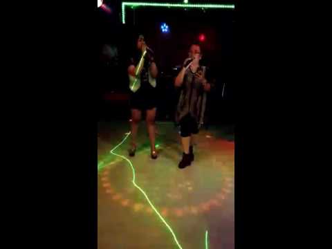 download lagu mp3 mp4 Bollywood Pub Bandung, download lagu Bollywood Pub Bandung gratis, unduh video klip Bollywood Pub Bandung