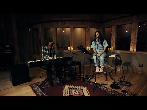 Worship Session with Meredith Andrews and Lydia Shaw