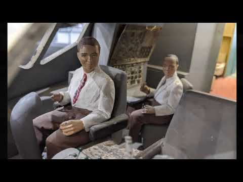 HUGE Vintage DC-8 Super Detailed Scale Model