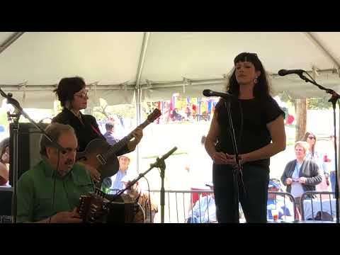 Festival Acadiens 2022: The Savoy Family Cajun Band - "Kaplan Waltz"