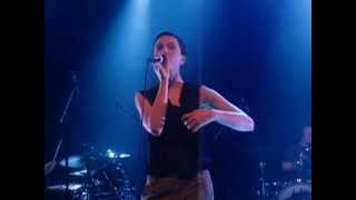 Poliça - Tiff (Live @ Shepherd&#39;s Bush Empire, London, 21.03.13)