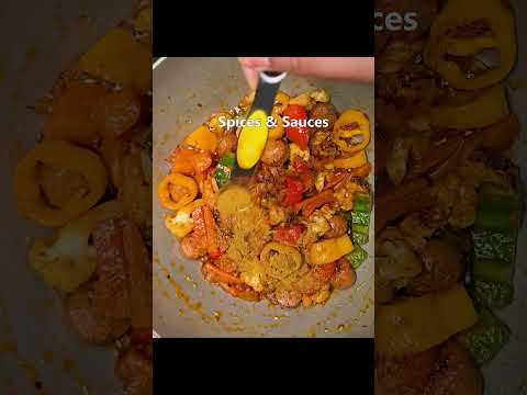 With Sausage, Chicken, Egg, Peri Peri & Jamaican Powder... How Can Quinoa Not Be Delicious? - Shorts