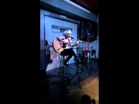 Amariah Cook - Rain (Live acoustic)