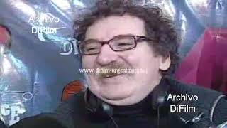 Charly Garcia en boliche hablando de Mercedes Mecha Iñigo (DJ) 2010