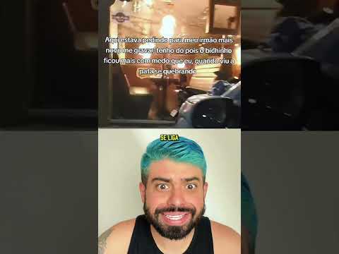 ELA FOI SEGURAR A PATA DE UM LEÃO DE DECORAÇÃO DE UM RESTAURANTE E DEU RUIM