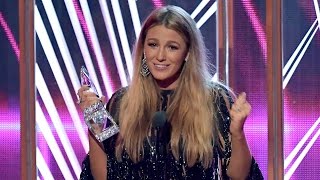 Blake Lively Wins First People's Choice Award & Calls Out A Fan