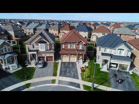 18 Vassor Way Brampton, Rakesh Vij