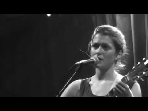 Pitou - A Moment Alone (live at Paradiso)