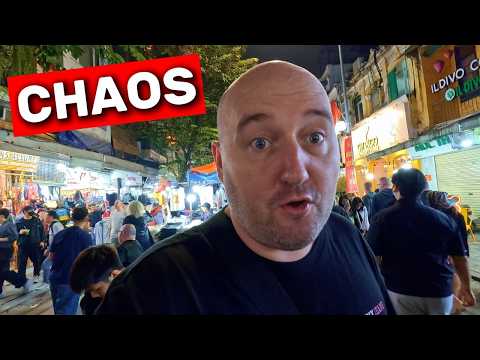 THIS WAS NOT WHAT I EXPECTED - I went to a NIGHT MARKET in Hanoi 🇻🇳