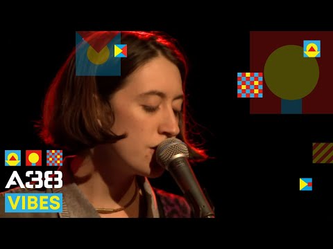 Frankie Cosmos - Too dark // Live 2016 // A38 Vibes