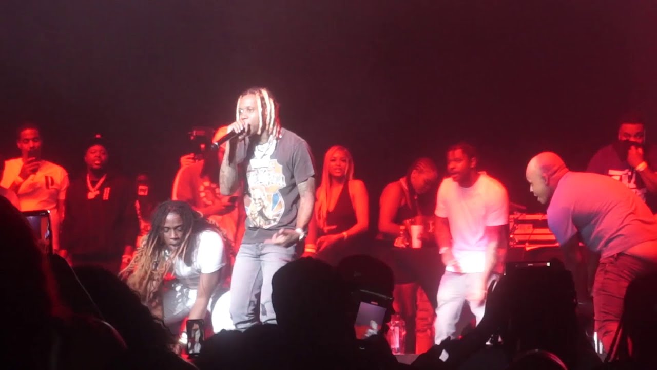 LIL DURK Stops Show for KING VON TRIBUTE By Rapping CRAZY STORY & Crowd Goes Insane!