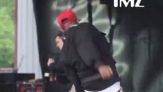 BIG BOI BUSTS KNEE ON STAGE- WATCH!